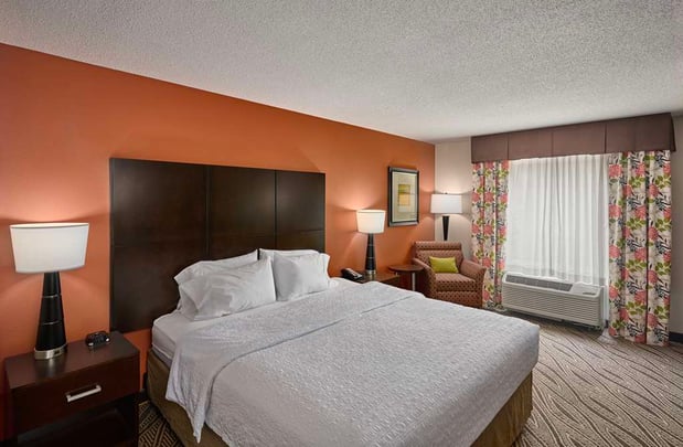 Images Hampton Inn Evansville Airport