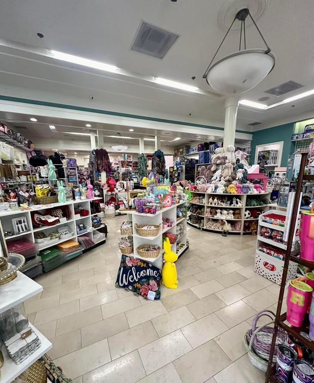 Images The Commissary