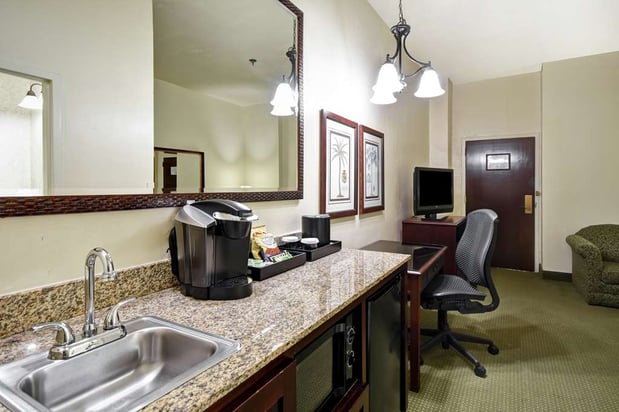 Images Embassy Suites by Hilton Charleston Historic District