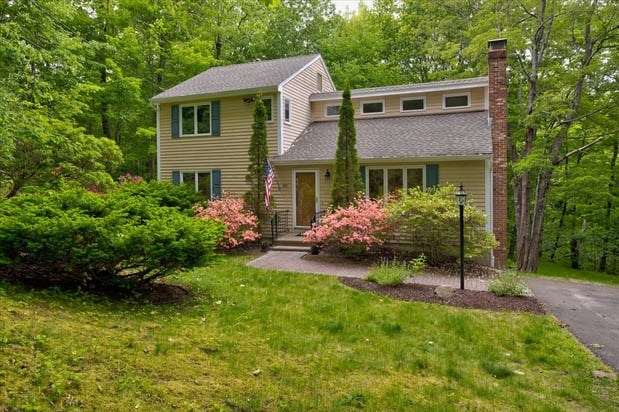Images BHHS New England Properties: Cheryl Arcidiacono, Realtor