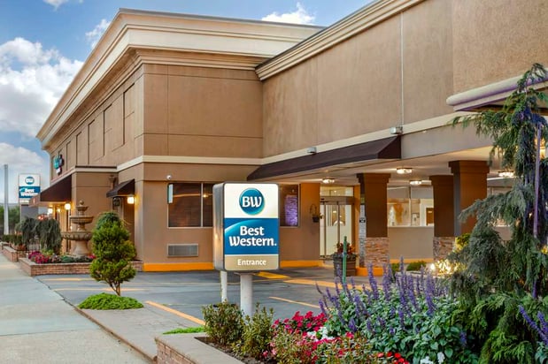 Images Best Western Mill River Manor