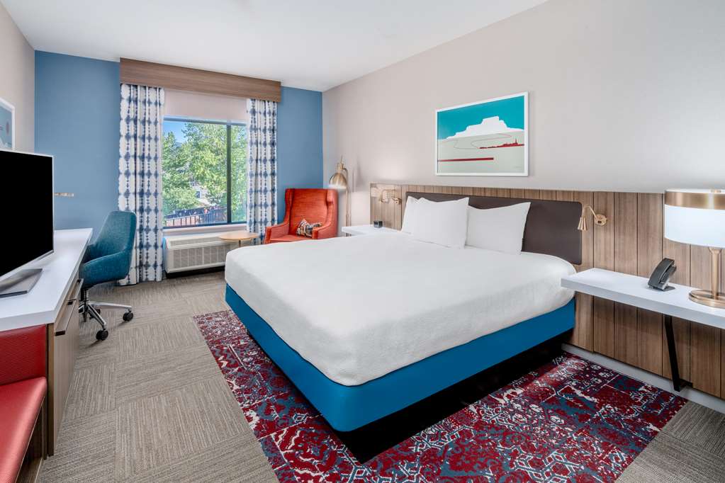 Guest room