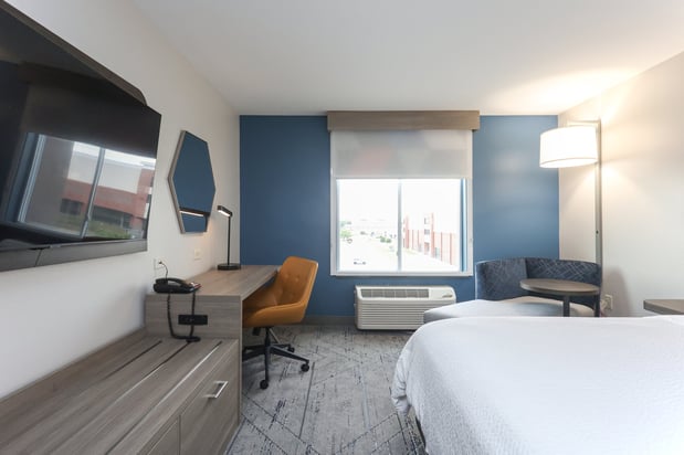 Images Holiday Inn Express & Suites Tulsa South Bixby by IHG