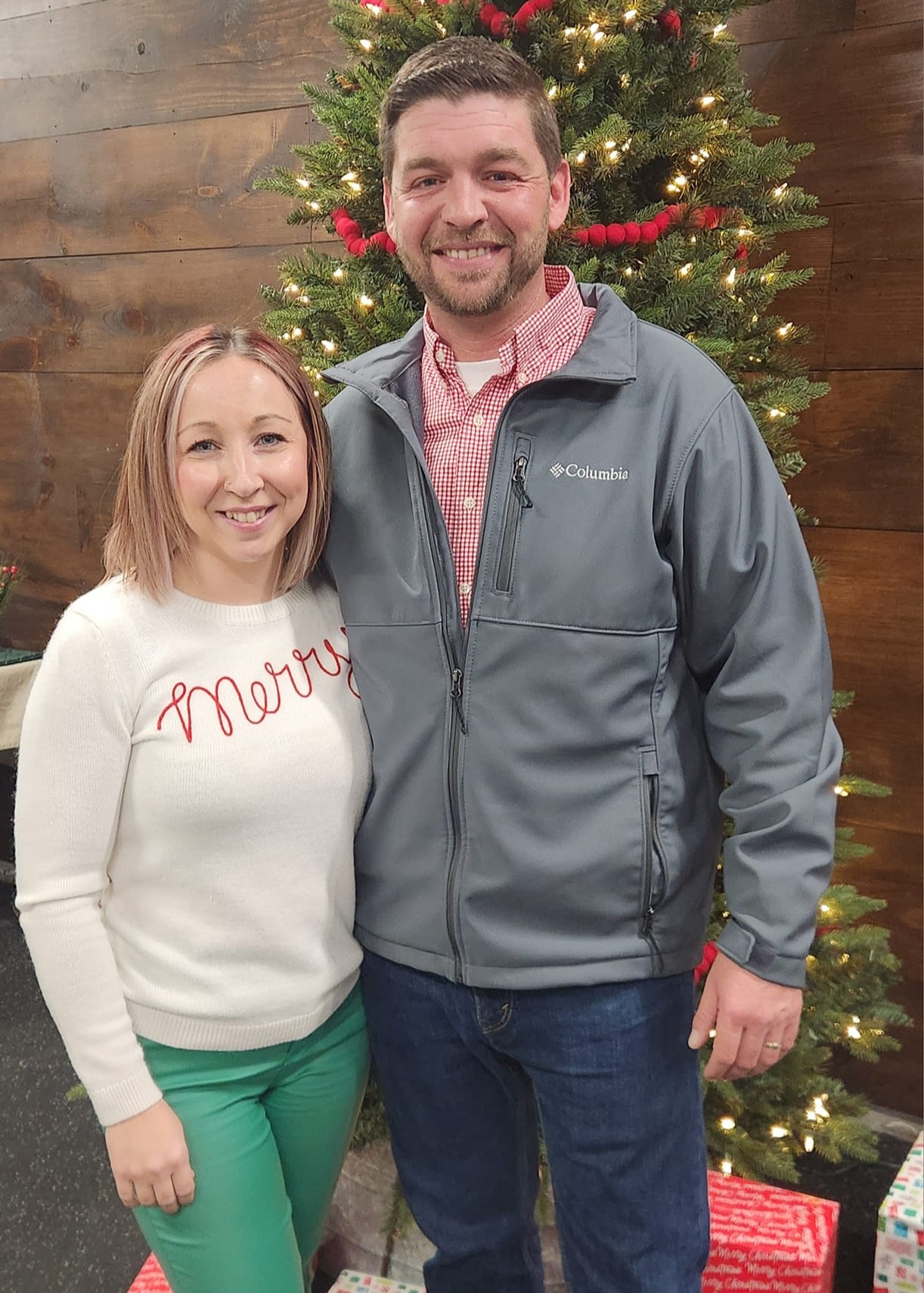 A fun night bringing in the holidays with a great team at the Christmas party. We put our detective hats on to solve the murder mystery, had many laughs together and opened a variety of presents. Thank you to the Dupree family for hosting such a memorable night. It is greatly appreciated from your team.