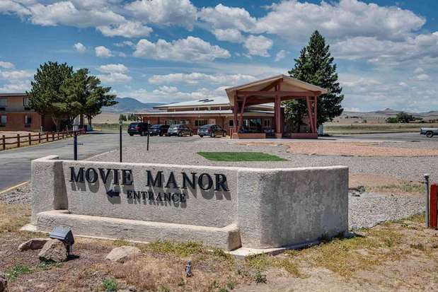 Images Best Western Movie Manor