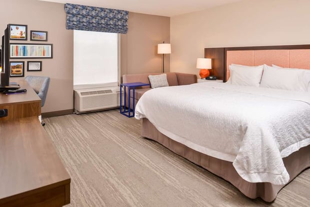Images Hampton Inn Statesville