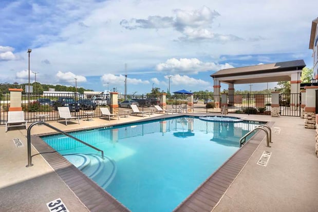 Images Best Western Carthage Inn & Suites