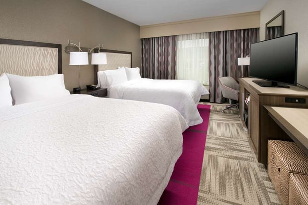 Images Hampton Inn Huntsville/Village of Providence