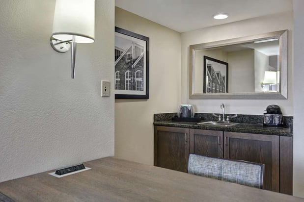 Images Embassy Suites by Hilton Winston Salem