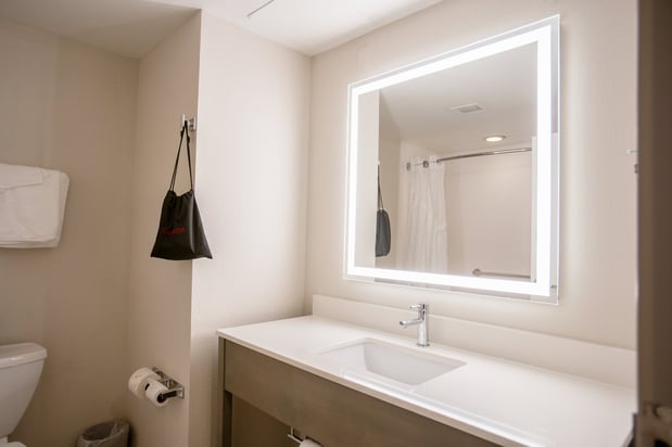 Images Holiday Inn Express Pembroke by IHG