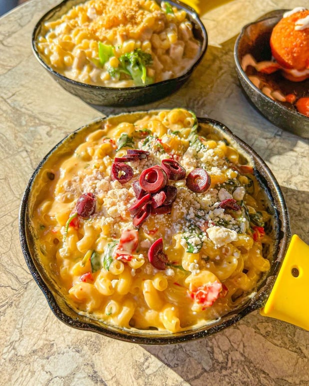 Images Mac N' Out Macaroni & Cheese