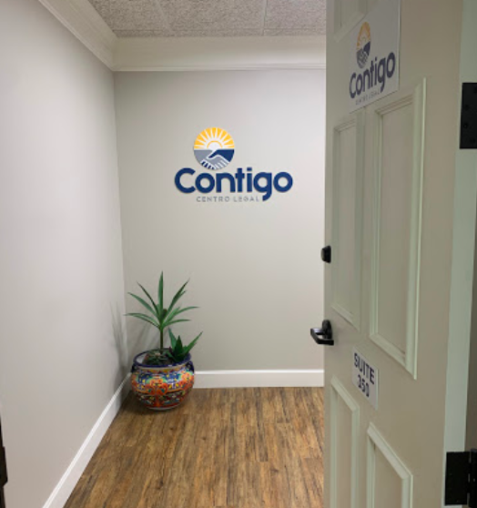 Contigo Centro Legal office at  Town Square 2 in Kansas City. Oficina de Contigo Centro Legal en Town Square 2 en Kansas City.