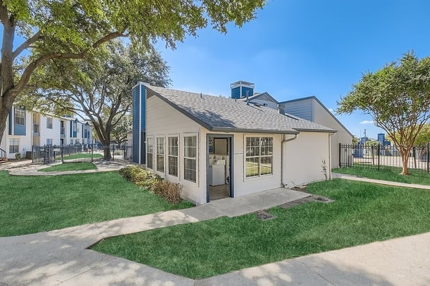 Images Rise West Arlington