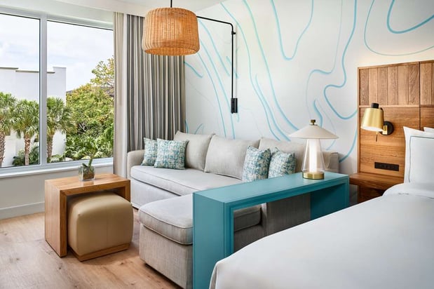 Images Faro Blanco Resort & Yacht Club Marathon, Curio by Hilton