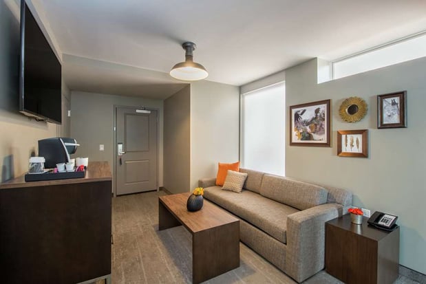 Images Hotel Saranac, Curio Collection by Hilton