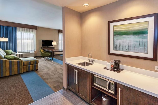 Images Hampton Inn & Suites Duluth North / Mall Area