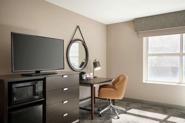 Images Hampton Inn Portland Downtown - Waterfront