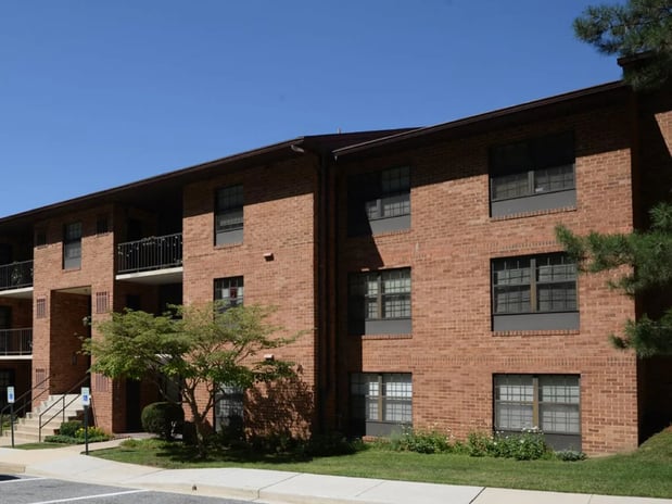Images Ivy Hall Apartments*