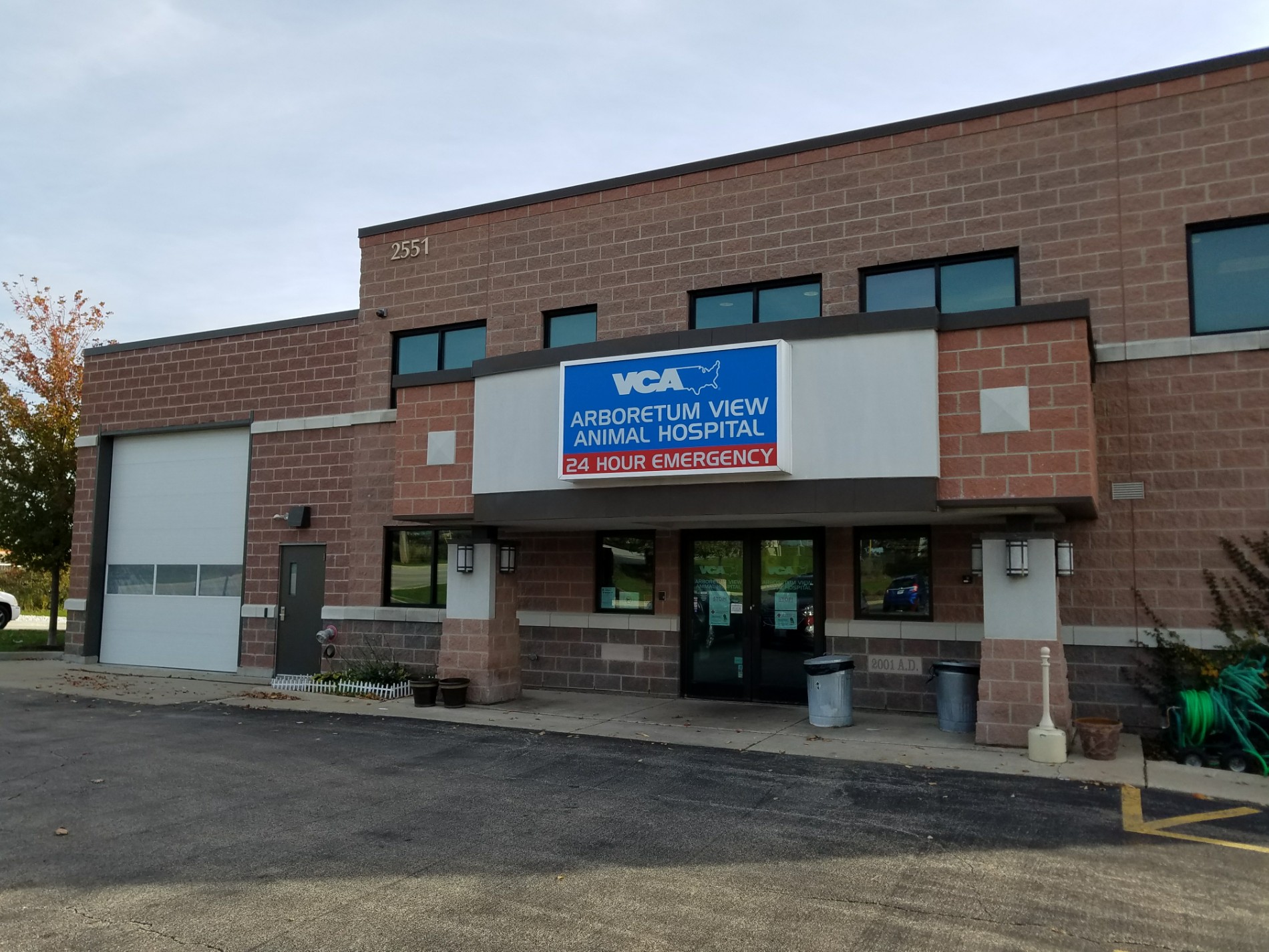 Welcome to VCA Arboretum View Animal Hospital!