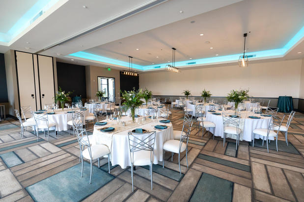 Images Hotel Indigo Seattle Everett Waterfront by IHG