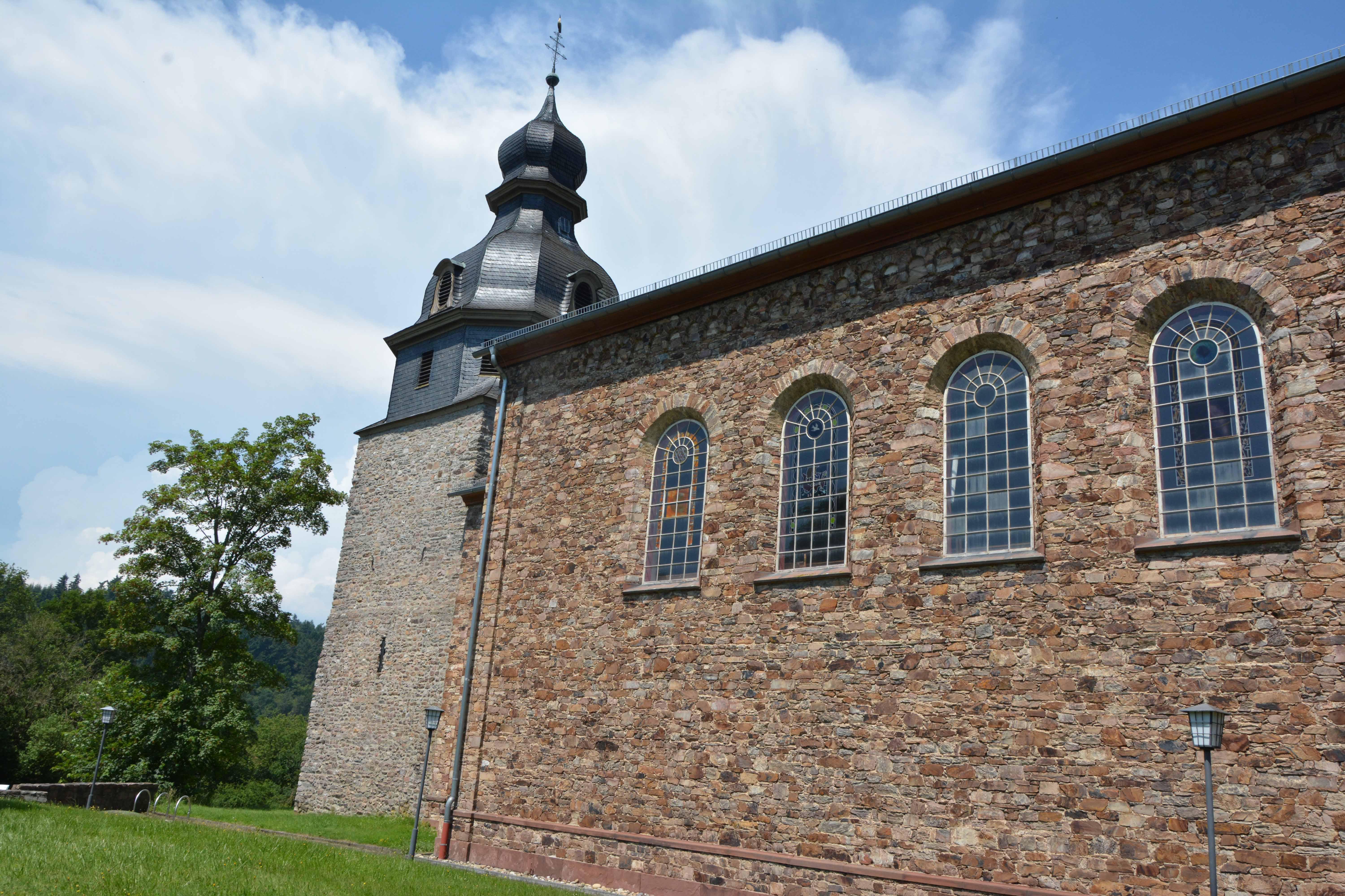 Bild 2 St. Peter auf dem Berg - Evangelische Kirchengemeinde Bleidenstadt und Born in Taunusstein