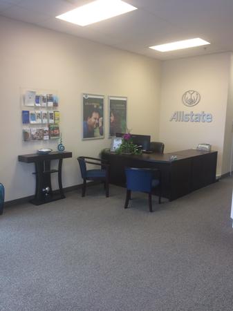 Images Michelle Johnson: Allstate Insurance