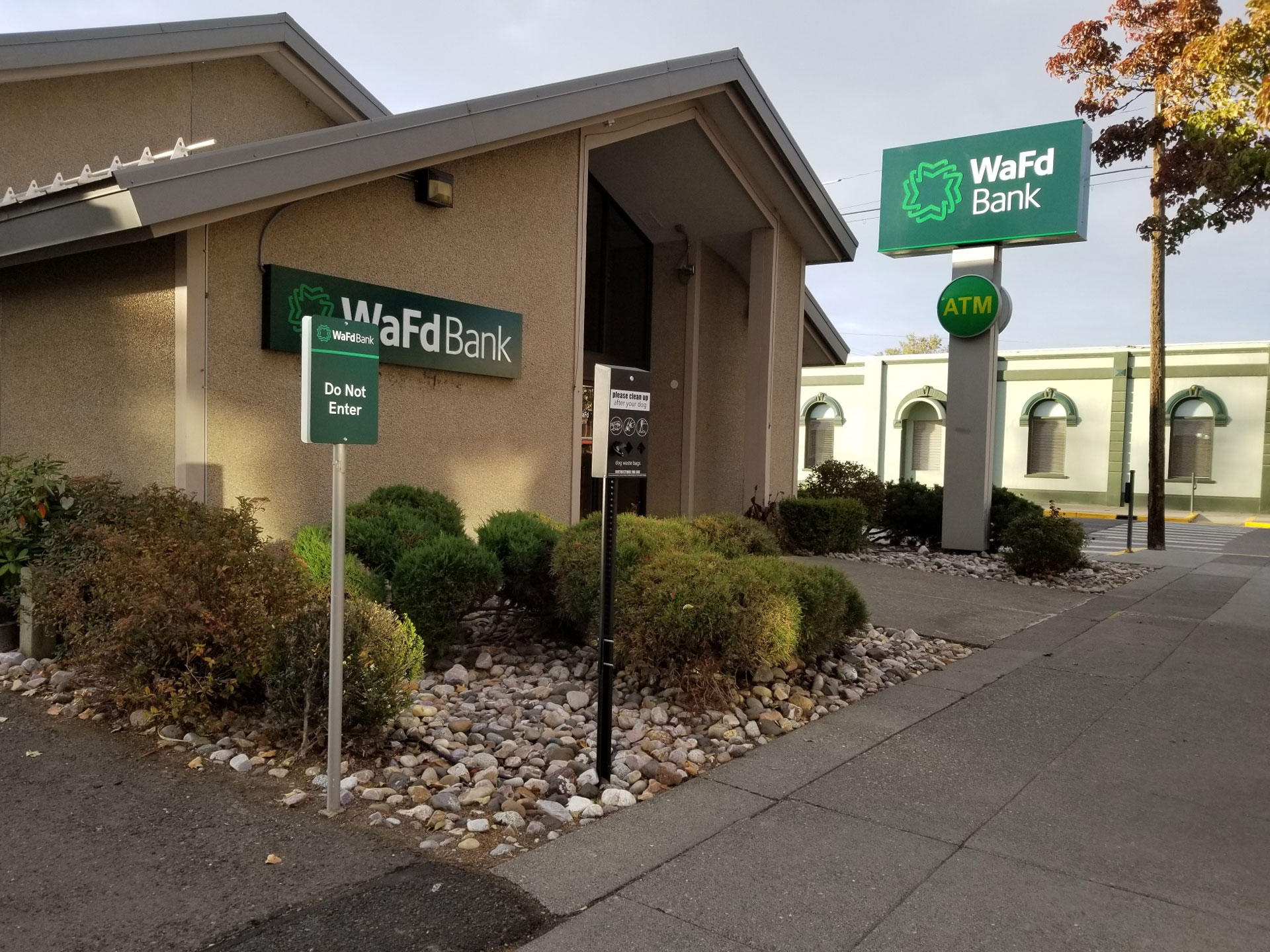 WaFd Bank - Closed Image