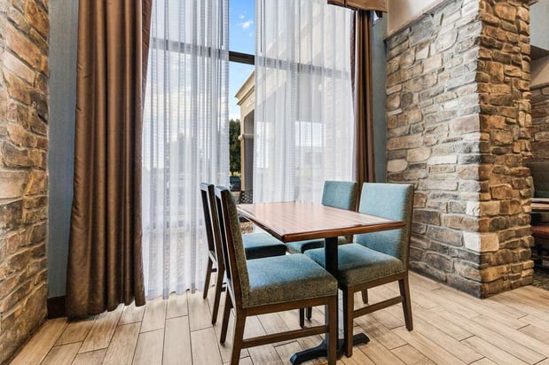 Images Hampton Inn & Suites Colorado Springs-Air Force Academy-I-25 North