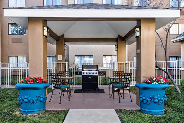 Images Staybridge Suites Lubbock - University Area by IHG