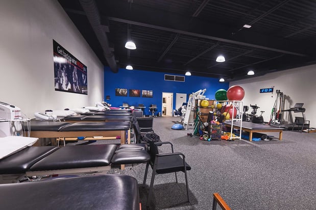 Images MOTION Sports Medicine - Woodmere