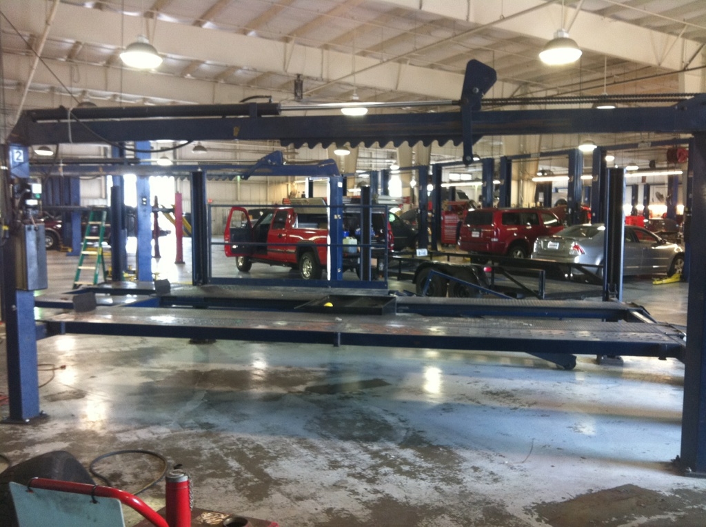 Used Equipment Sales 
Four Post Lube Rack