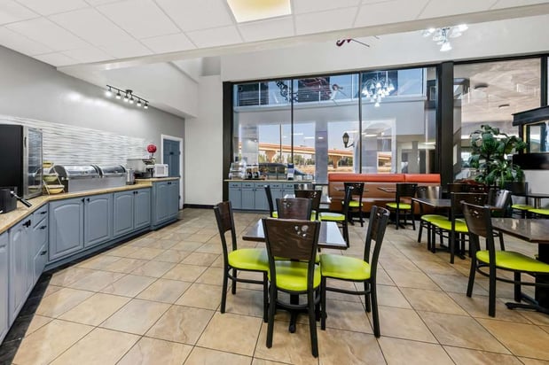 Images SureStay Plus by Best Western Lubbock Medical Center