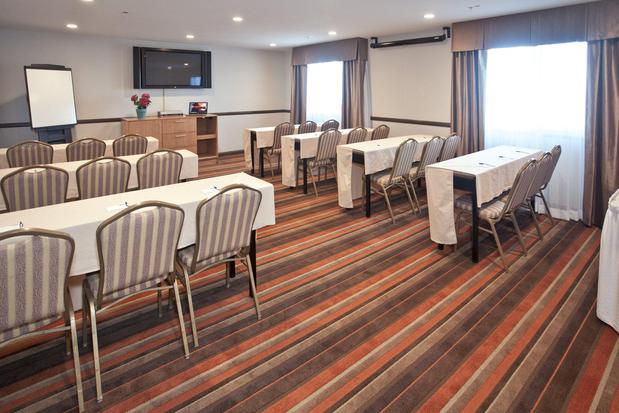 Images Holiday Inn Express San Francisco-Airport South by IHG