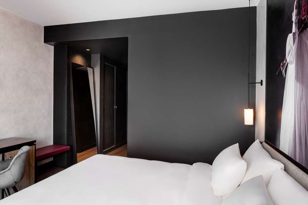Images Radisson RED Madrid