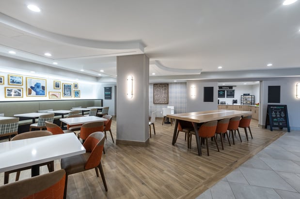 Images Holiday Inn Anderson by IHG