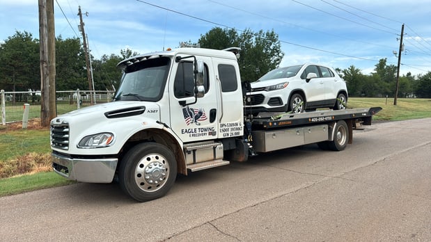 Images Eagle Towing & Recovery