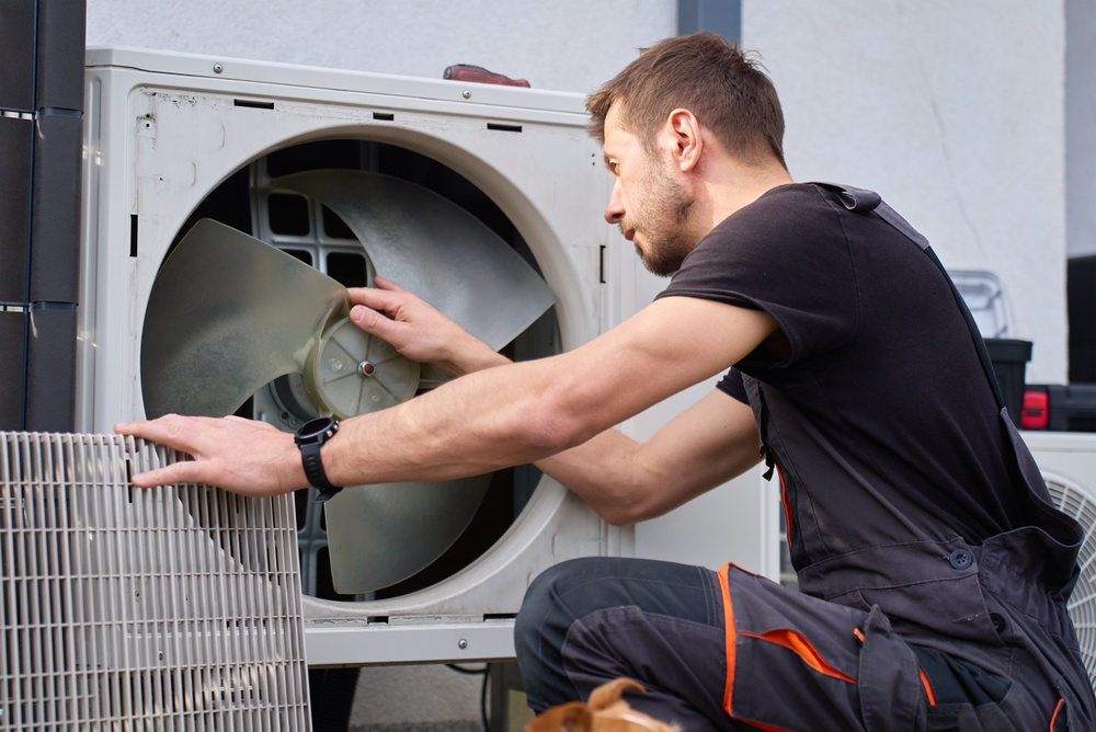 Furnaces and central AC systems are not the only equipment that can require professional repair. Heat pumps and ductless mini-splits need knowledgeable troubleshooting too. Kellerman Heating & Cooling Co services these heating and cooling systems for homeowners in Amelia, Ohio. Contact us today when your equipment needs attention.
