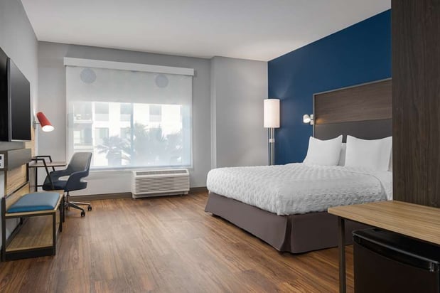 Images Tru by Hilton Phoenix Midtown