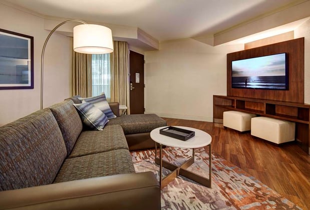 Images Embassy Suites by Hilton San Diego La Jolla