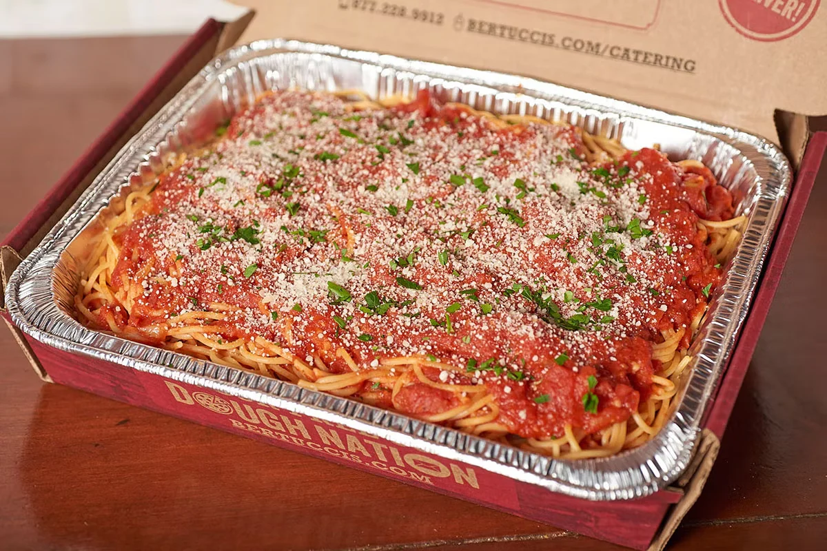 Spaghetti Pomodoro - Pastas & Entrées