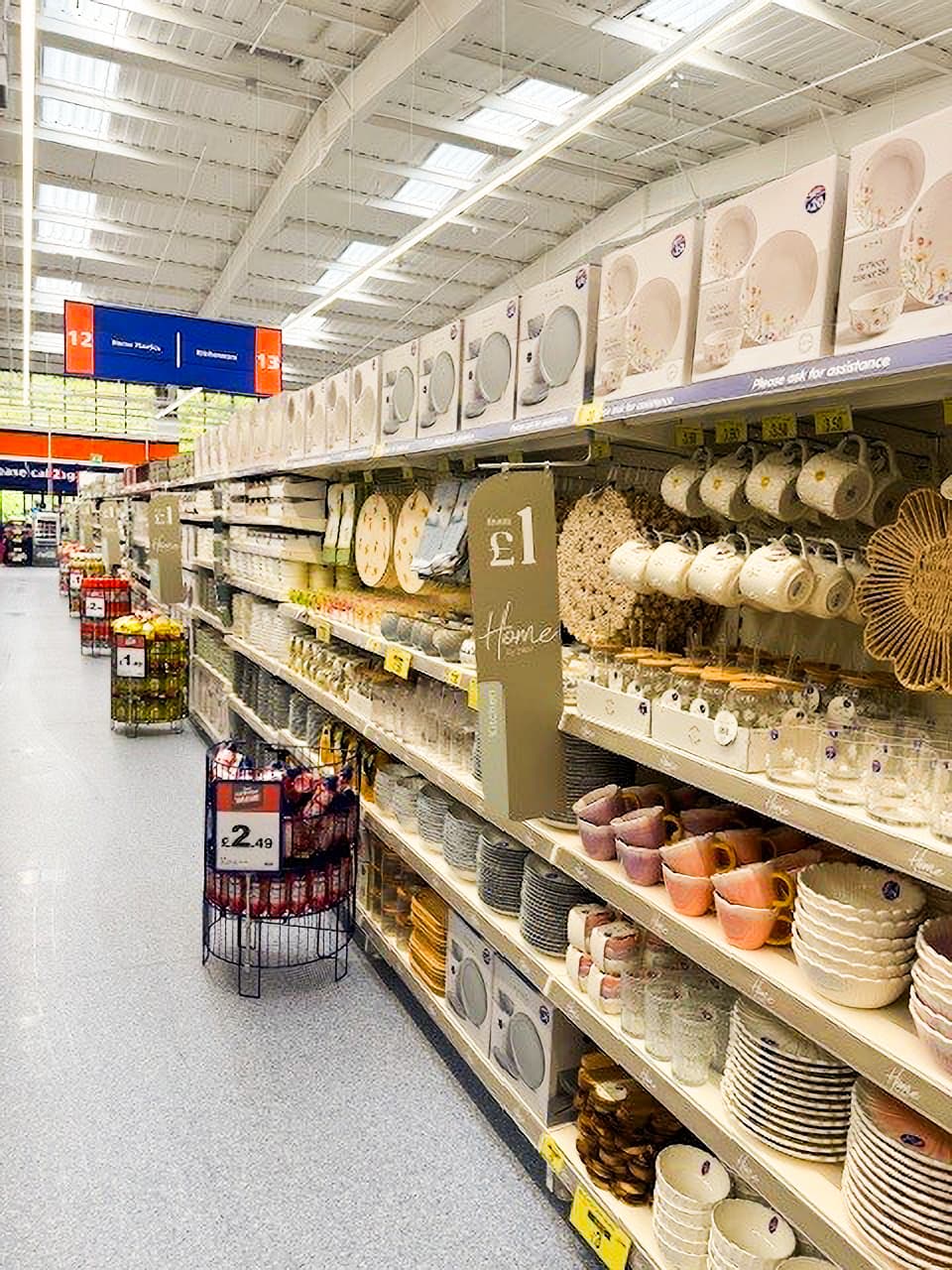 Images B&M Store with Garden Centre