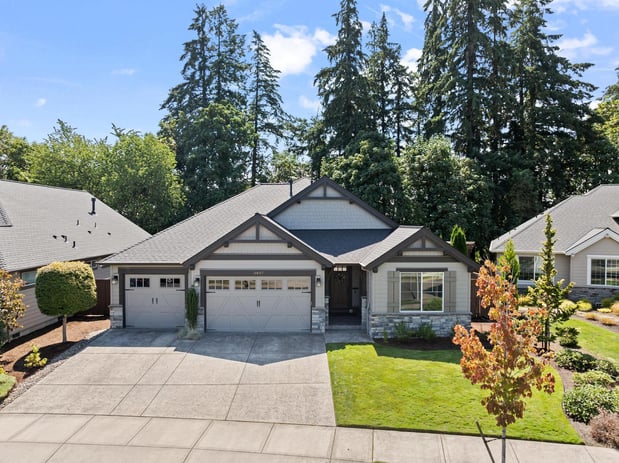 Images Lisa Bradburn, Premiere Property Group, LLC
