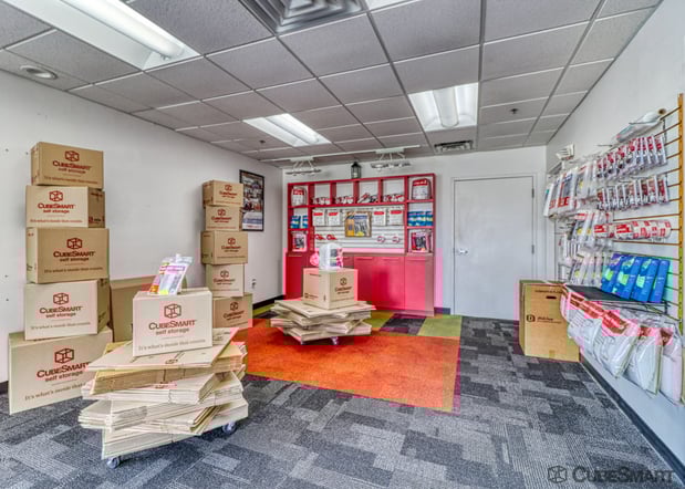 Images CubeSmart Self Storage