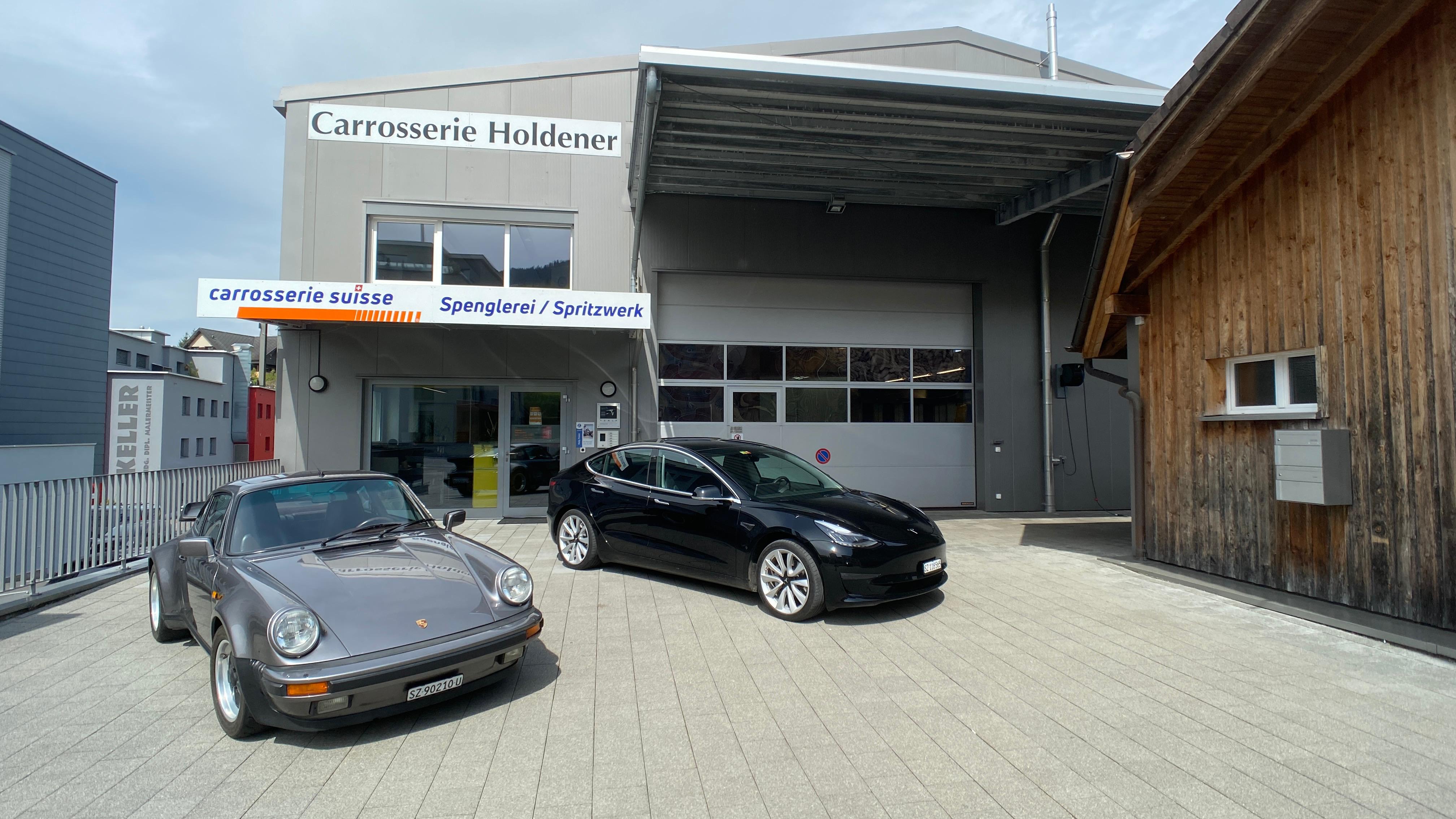Bilder Carrosserie Holdener + Abschleppdienst Altendorf GmbH