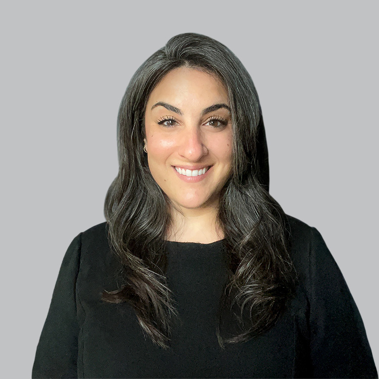 Headshot of Katie Garcin, a wealth advisor at Chase