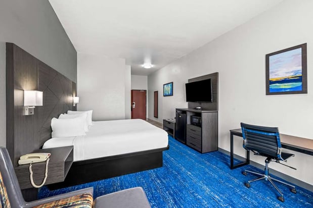 Images Best Western Palace Inn & Suites