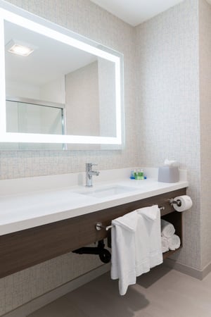 Images Holiday Inn Express & Suites Lake Forest - Irvine East by IHG