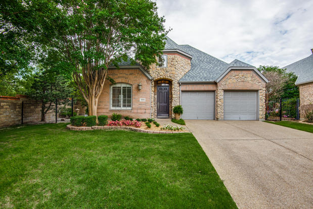 Images Marcus Ku, Dallas Realtor