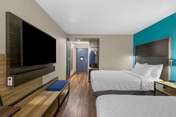 Images Tru by Hilton Lathrop