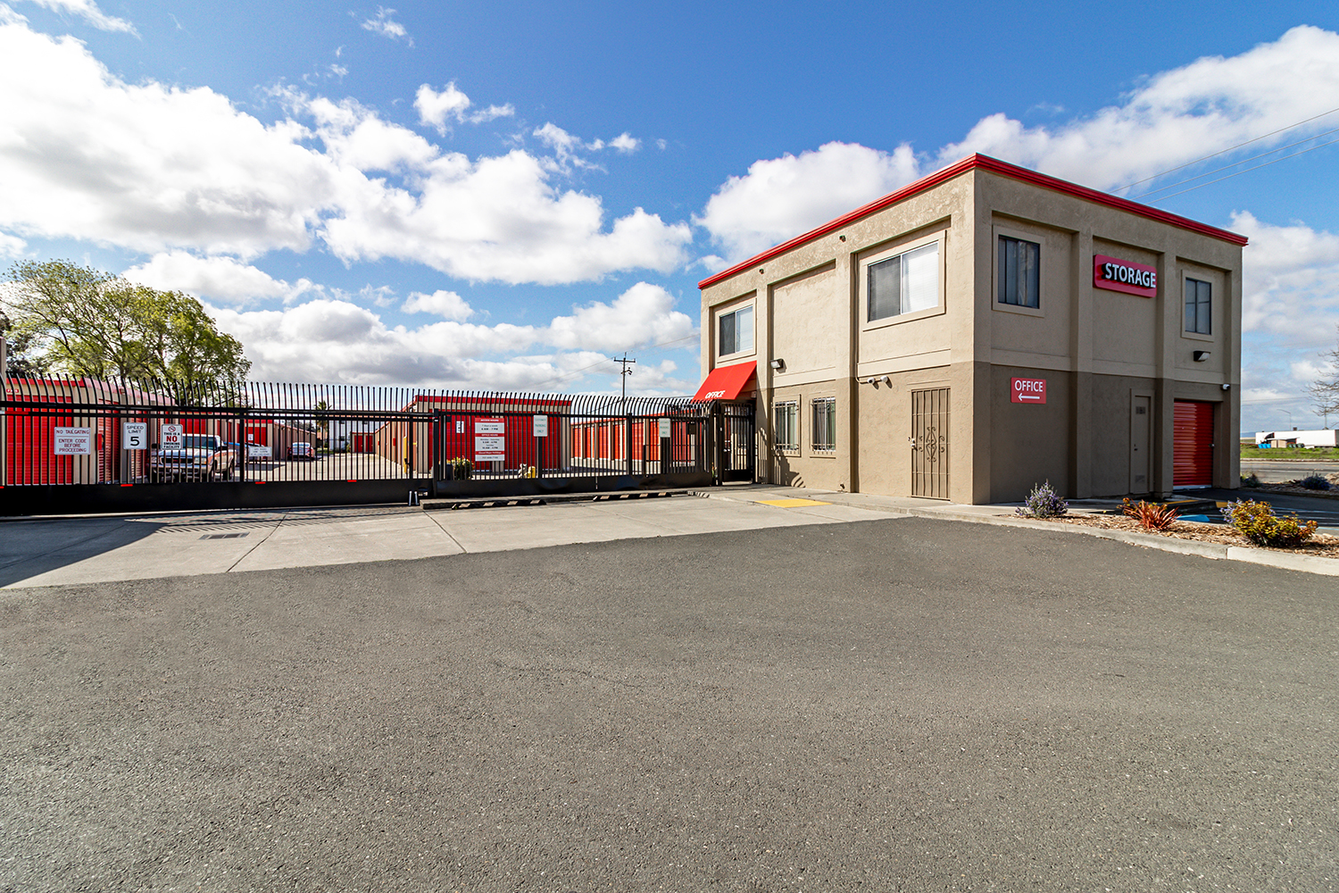 Security Public Storage at 4360 Sonoma Blvd, Vallejo CA 94589.